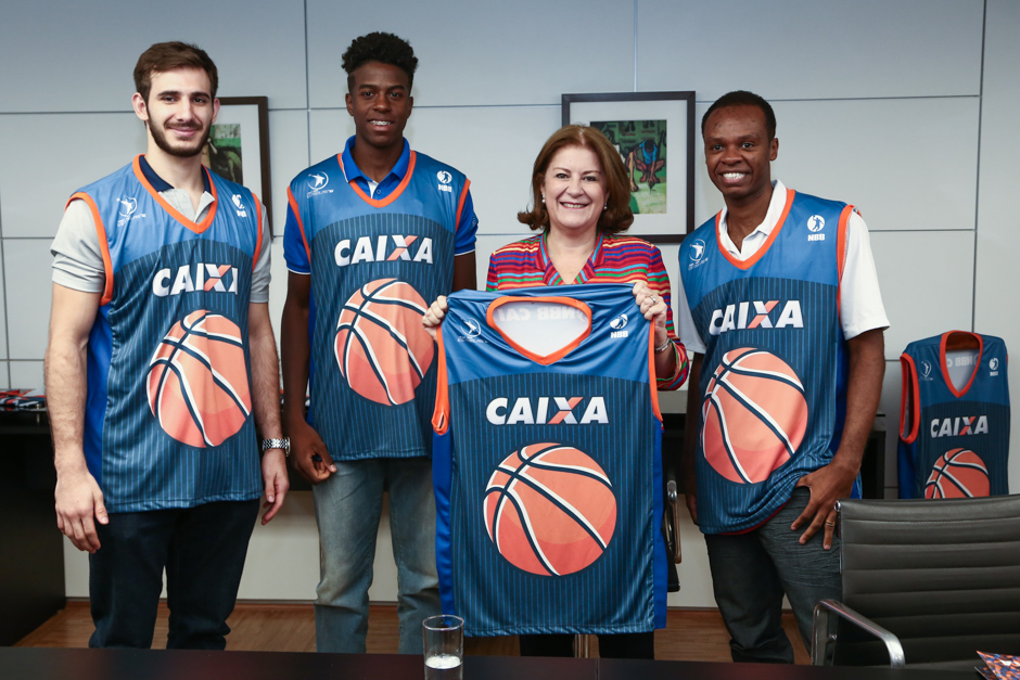 Jogadores estiveram presentes no evento, inclusive Nezinho do Franca Basquete (Foto: Reprodução)